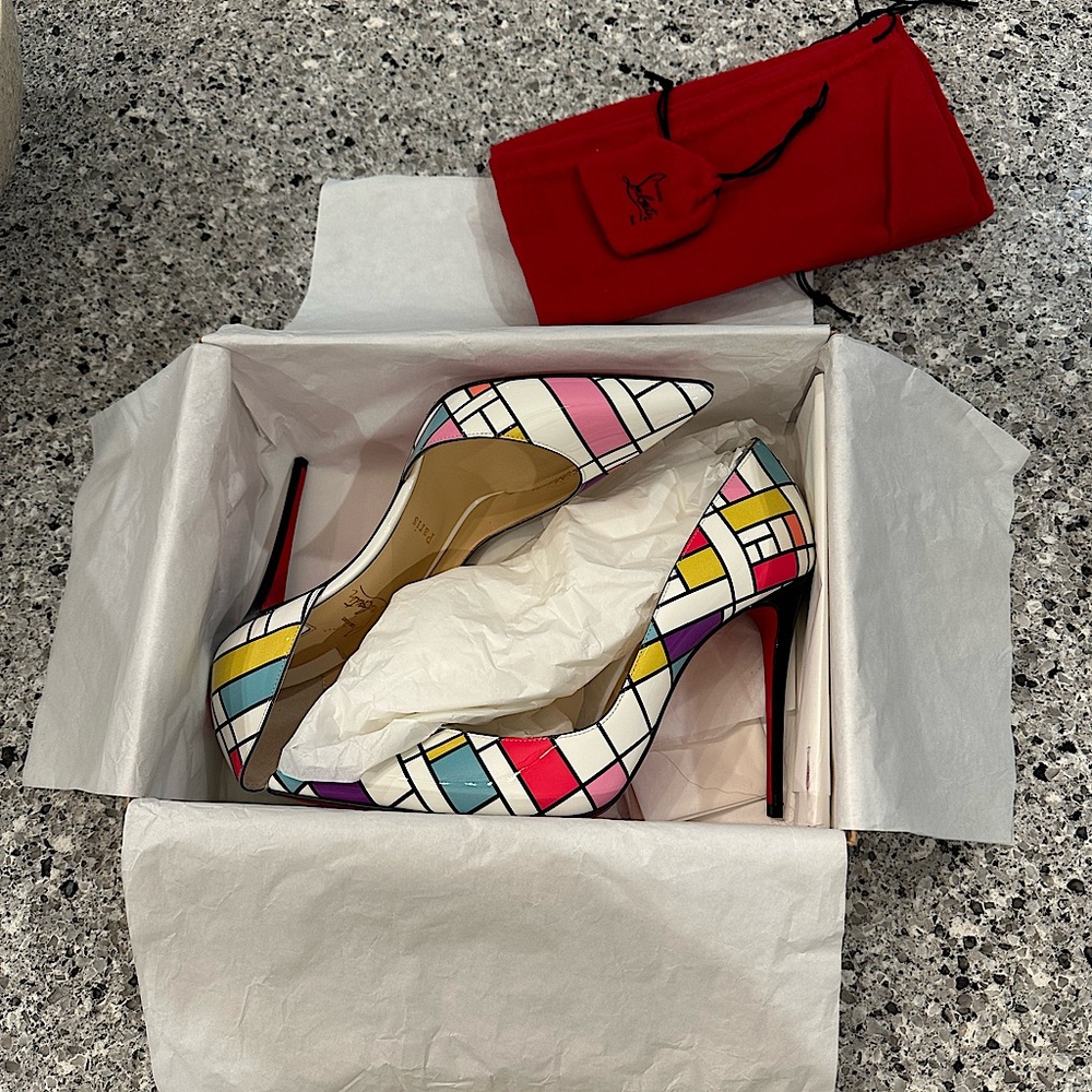 2020 Christian Louboutin Iriza patent heels